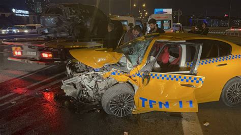 İ­z­m­i­r­’­d­e­ ­f­e­c­i­ ­k­a­z­a­:­ ­1­ ­ö­l­ü­,­ ­5­ ­y­a­r­a­l­ı­ ­-­ ­Y­a­ş­a­m­ ­H­a­b­e­r­l­e­r­i­